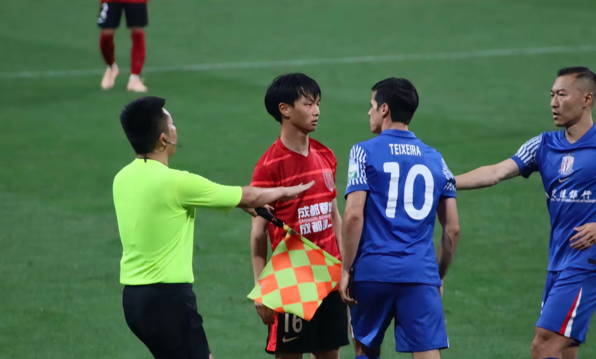 今夜成都蓉城更衣室发声：全明星赛节点到来，质疑声仍在，纪律约束更严格的简单介绍